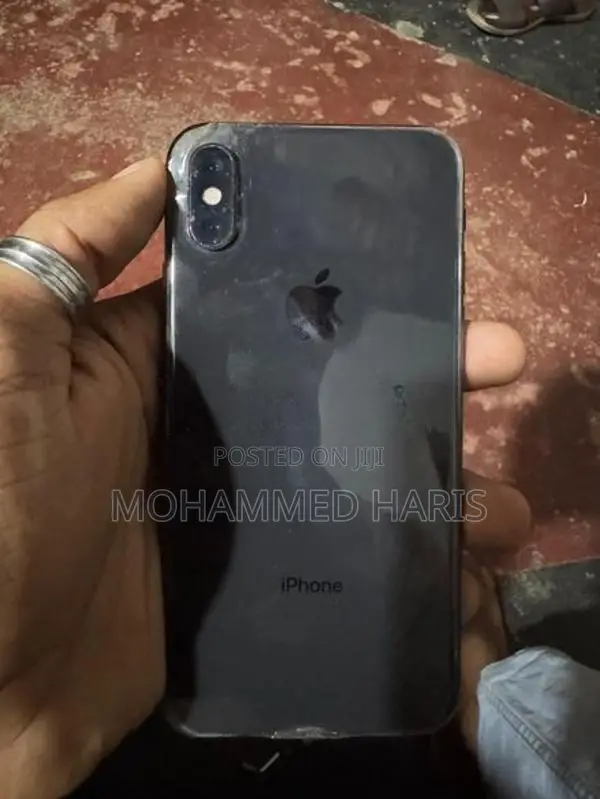 Apple iPhone XS (Used)
