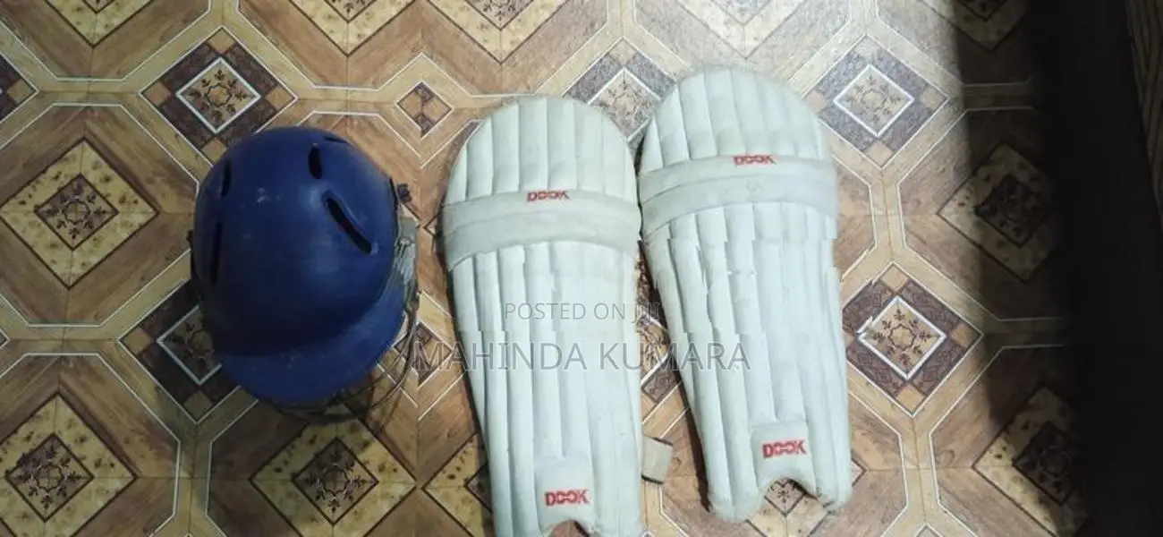 Cricket Pads with Helmet