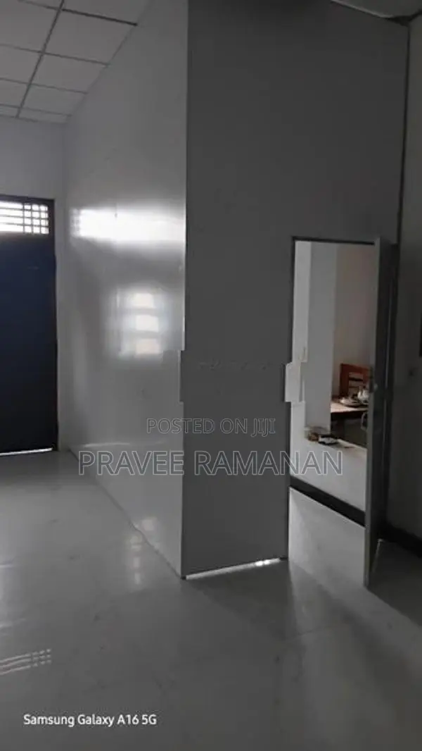 Batticaloa Room for Rent Working Girls Only