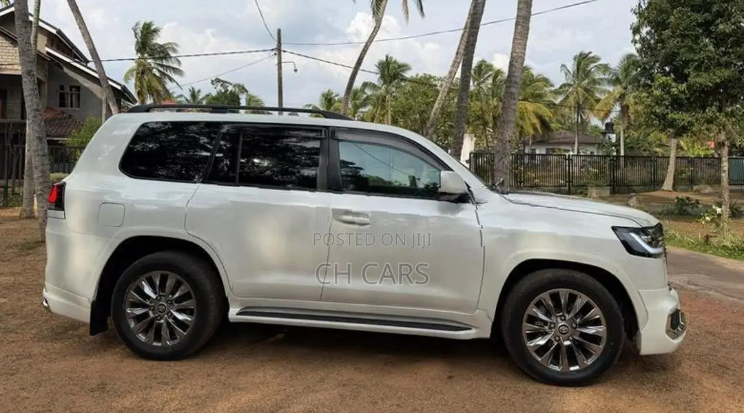 Toyota Land Cruiser 200 2008