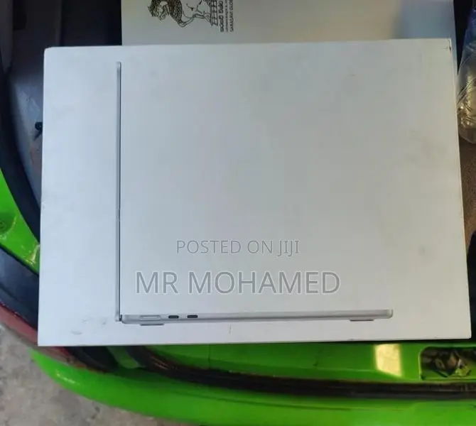 Apple MacBook Air M4 512GB New Sealed Pack