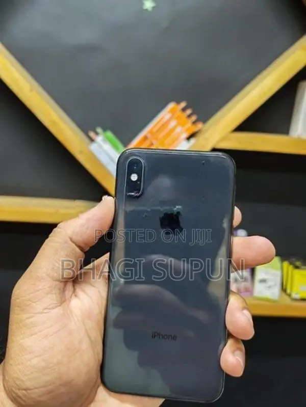 Apple iPhone XS 256GB (Used)