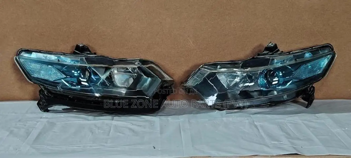 Honda Insight Head Lamps