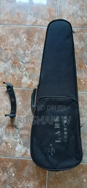 Yamaha E313 Keyboard with Violin