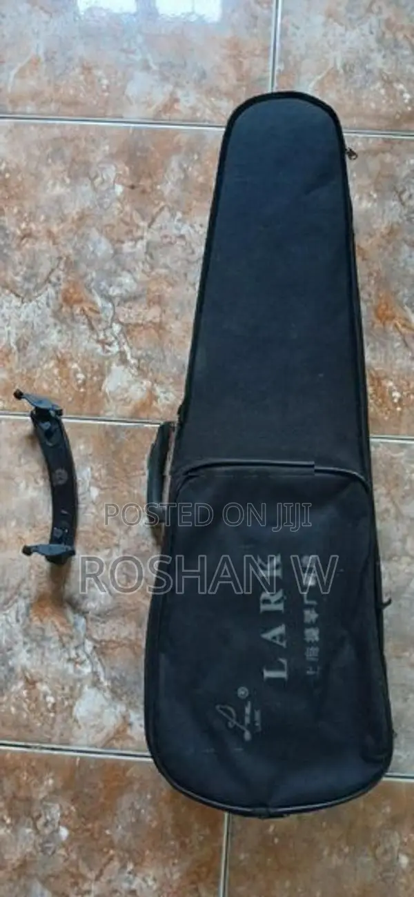 Yamaha E313 Keyboard with Violin