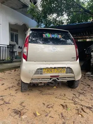Tata Nano LX 2012
