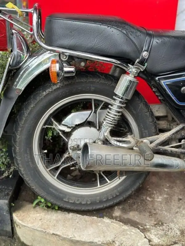 Suzuki GN 125 2013