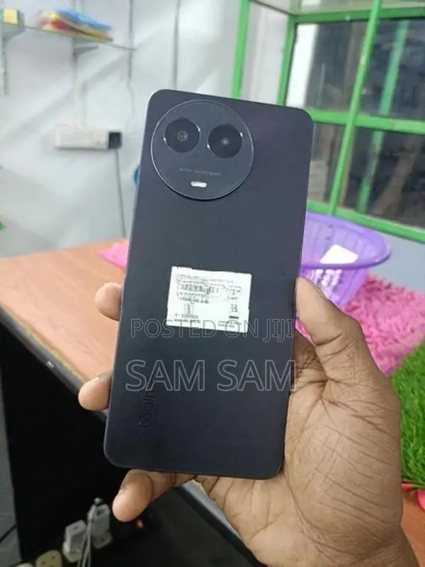 Realme 11s 128GB.6GB (Used)