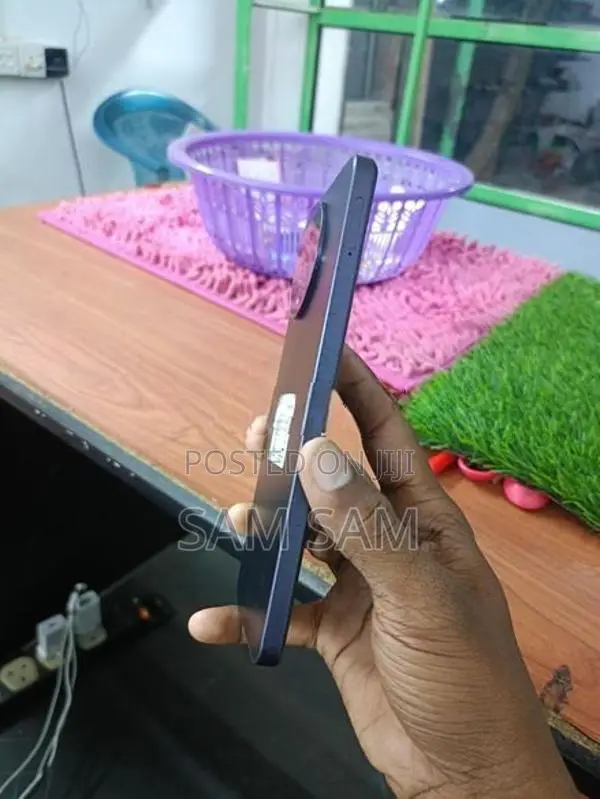 Realme 11s 128GB.6GB (Used)