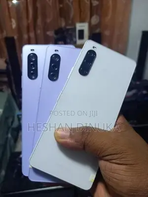 Sony 10 Mark 5 8GB 128GB (Used)