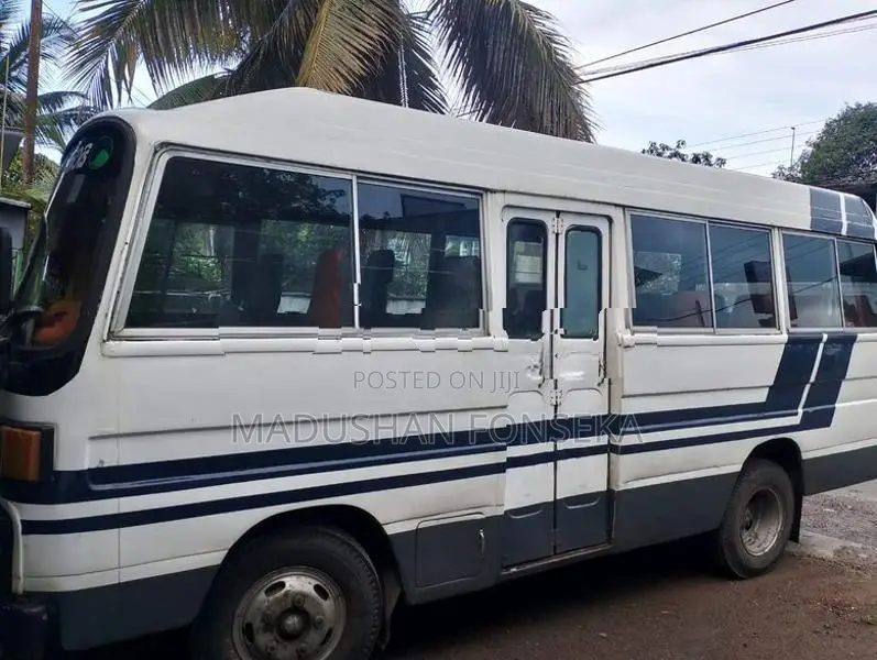 Mitsubishi Rosa 1980