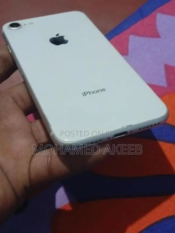 Apple iPhone 8 (Used)