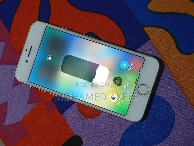 Apple iPhone 8 (Used)
