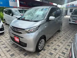 Mitsubishi eK Wagon M 2024