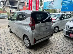 Mitsubishi eK Wagon M 2024