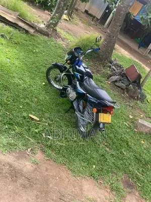 Bajaj CT100 2015