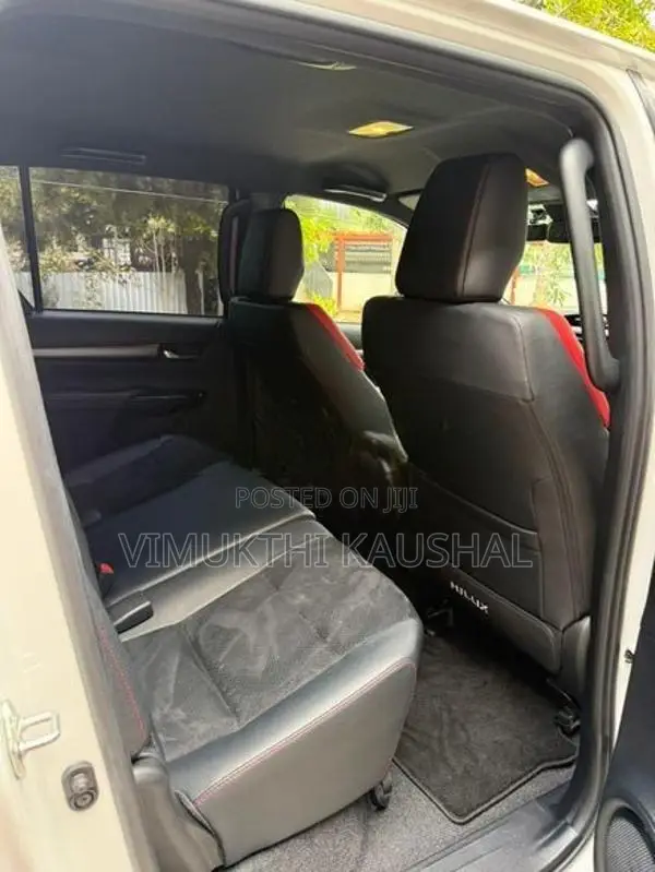 Toyota Hilux GR Sport 2024