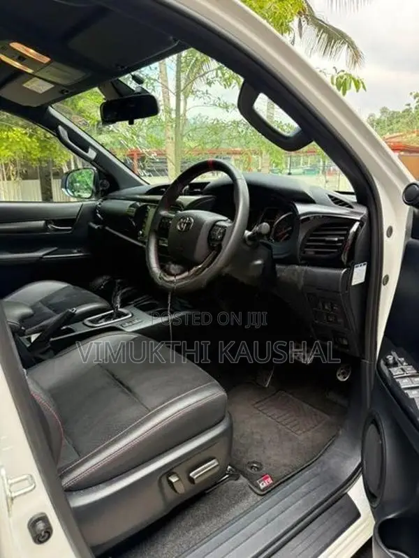 Toyota Hilux GR Sport 2024