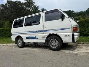 Nissan Vanette SS28VN 1995