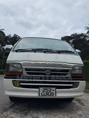 Toyota Dolphin LH103 1995
