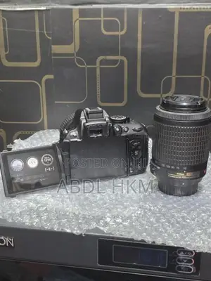 Nikon D5200 with 2 Lens