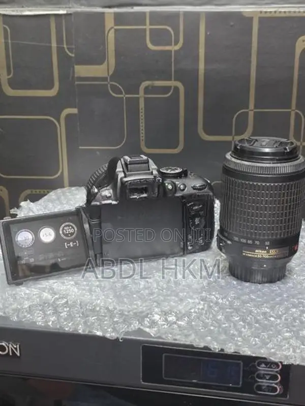 Nikon D5200 with 2 Lens