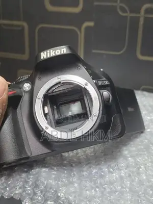 Nikon D5200 with 2 Lens