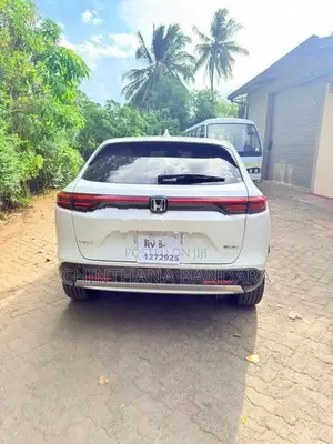 Honda Vezel Z Premium 2025