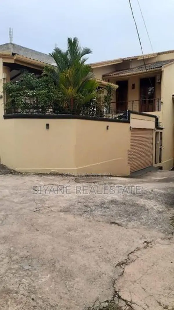 Luxury House Sale in Battaramulla