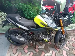 Hero Hunk 160R 2026