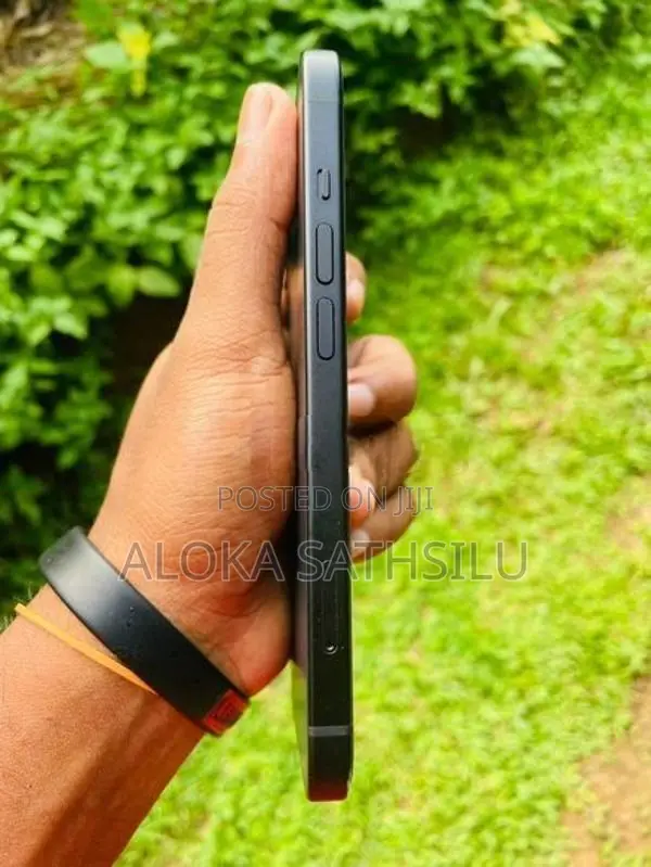 Apple iPhone 15 (Used)