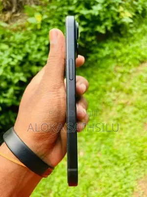 Apple iPhone 15 (Used)