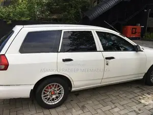 Nissan Wingroad 2000