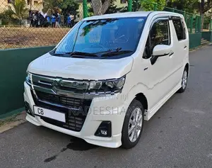 Suzuki Wagon R CUSTOM ZX 2025