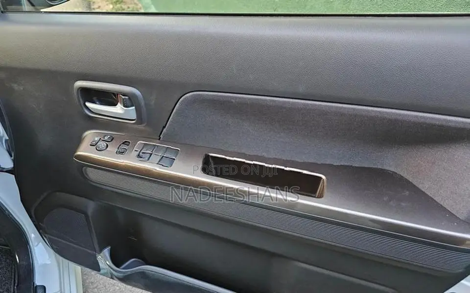 Suzuki Wagon R CUSTOM ZX 2025