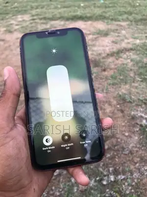 Apple iPhone XR (Used)