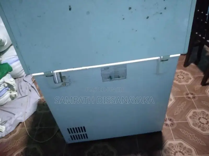Sisil Freezer