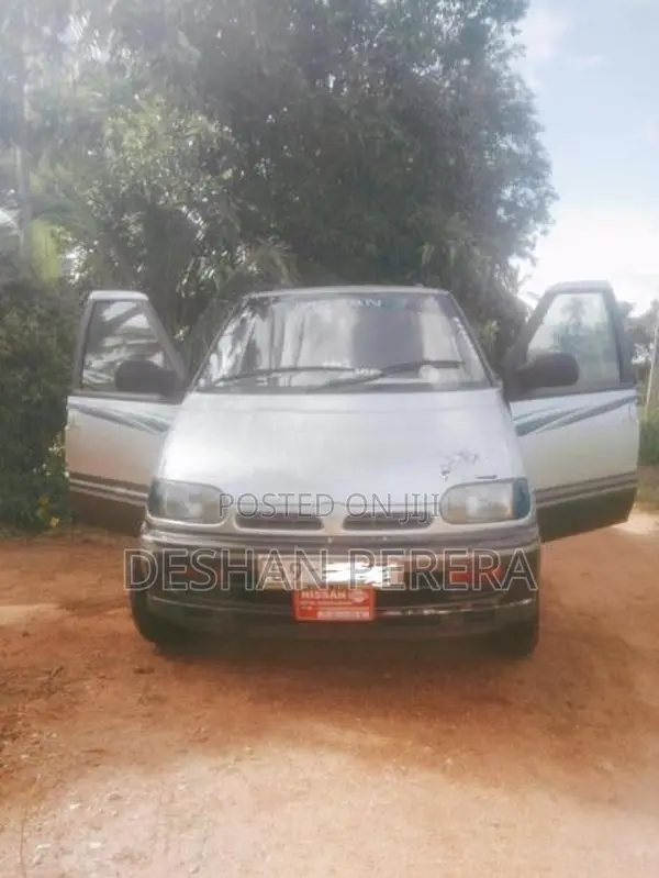 Nissan Serena 1992