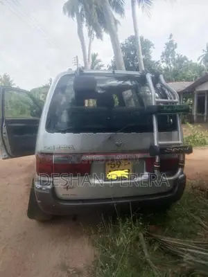 Nissan Serena 1992