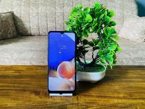 Samsung Galaxy A32 5G 4GB 128GB (Used)