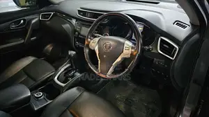 Nissan X-Trail HYBRID 2WD/4WD B/NEW 2015