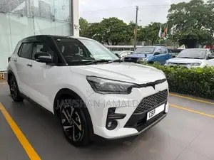 Toyota Raize Hybrid 2025