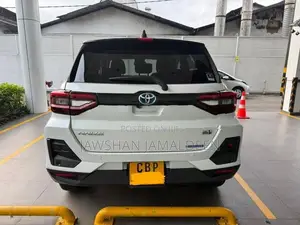 Toyota Raize Hybrid 2025