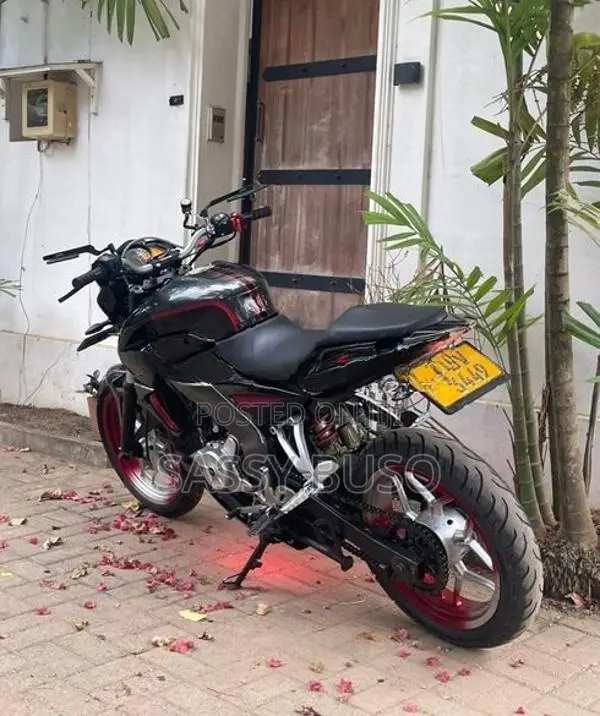 Bajaj Pulsar NS200 BS3 2016