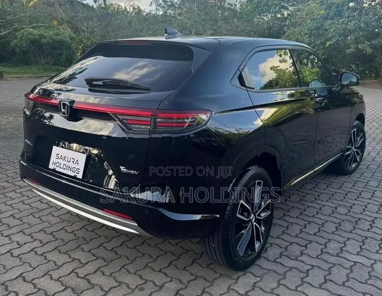 Honda Vezel Z Premium 10 Speaker 2026