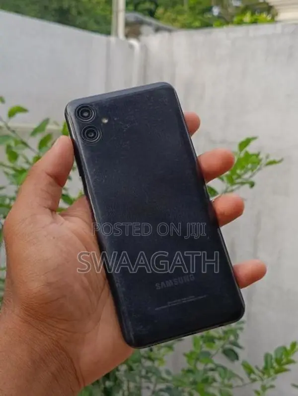 Samsung Galaxy A04e (Used)