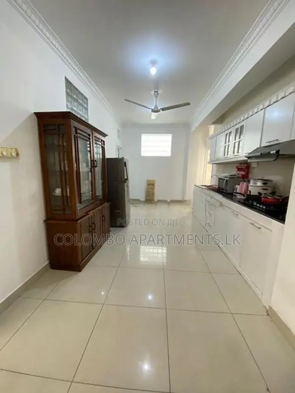 3BHK Apartment Short-Term Rental in Colombo-05. (CSMP10D)