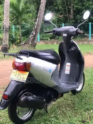 Suzuki Lets 4 2025