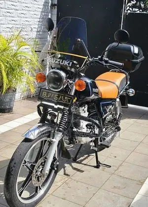 Suzuki GN 125 2024
