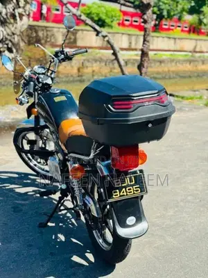Suzuki GN 125 2024